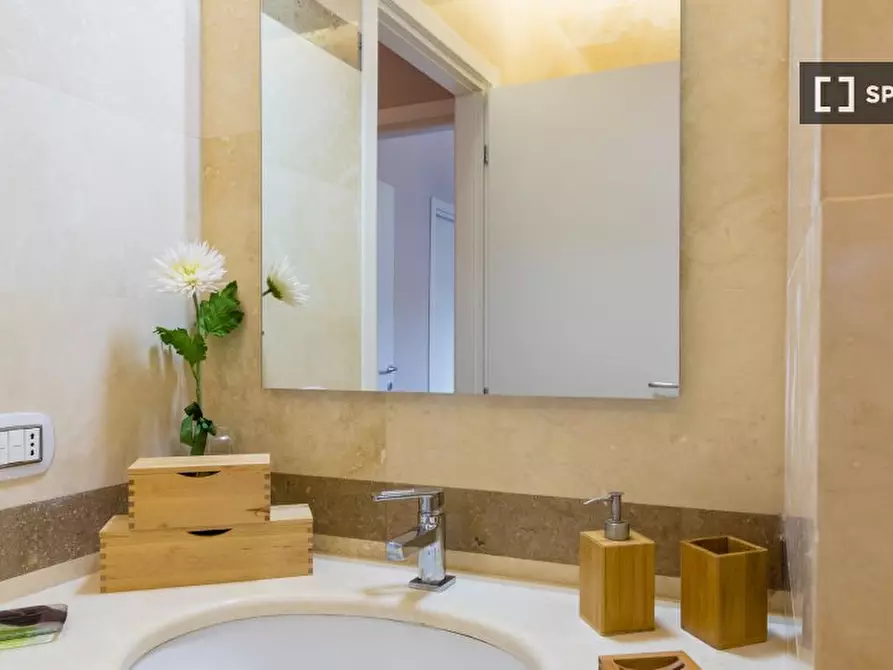 Immagine 18 di Appartamento in affitto  in Via Paolo Emilio Imbriani a Napoli