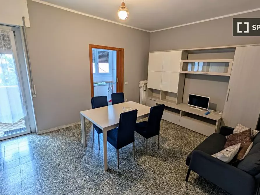 Immagine 17 di Camera condivisa in affitto  in Via Monte Generoso a Milano