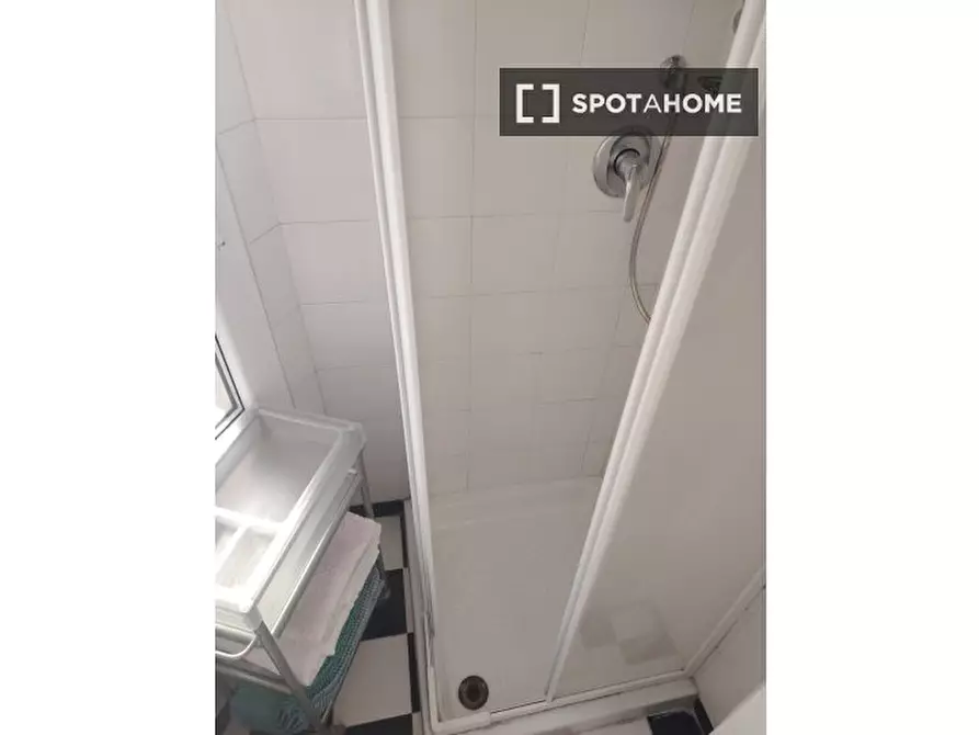 Immagine 8 di Ufficio in affitto  in Via Paolo Bassi a Milano