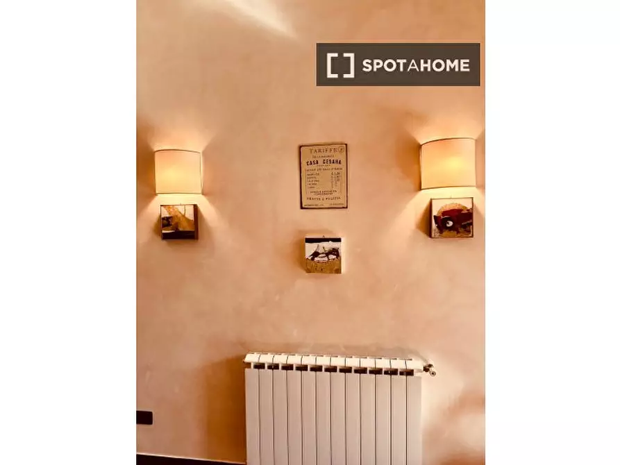 Immagine 15 di Ufficio in affitto  in Piazza delle Erbe a Genova