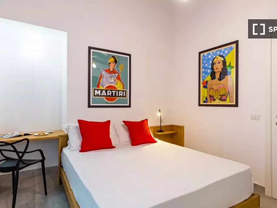 Immagine 1 di Ufficio in affitto  in Via San Nicola dei Caserti a Napoli