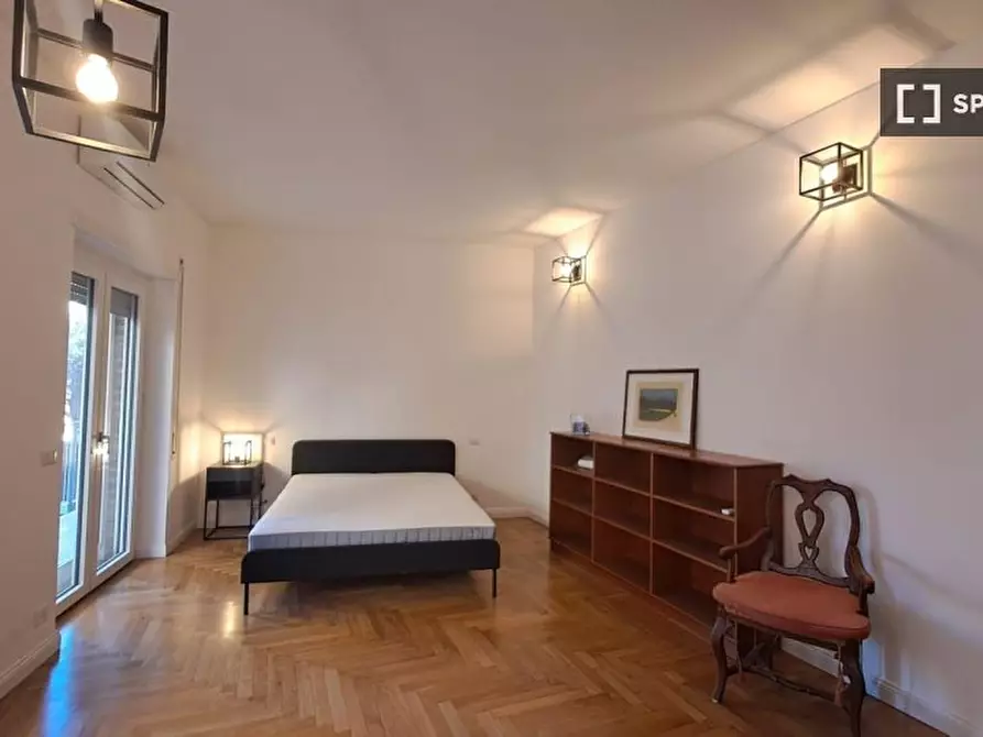 Immagine 3 di Camera condivisa in affitto  in Via Eleonora Duse a Roma