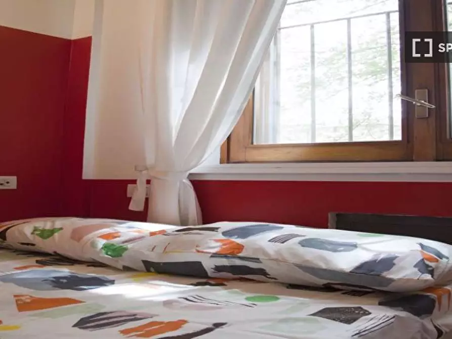 Immagine 3 di Camera condivisa in affitto  in Via Conca del Naviglio a Milano