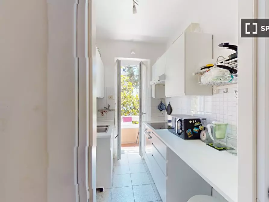 Immagine 11 di Camera condivisa in affitto  in Via delle Isole Curzolane a Roma