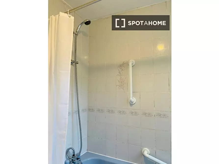 Immagine 6 di Appartamento in affitto  in Loring Rd a Hounslow
