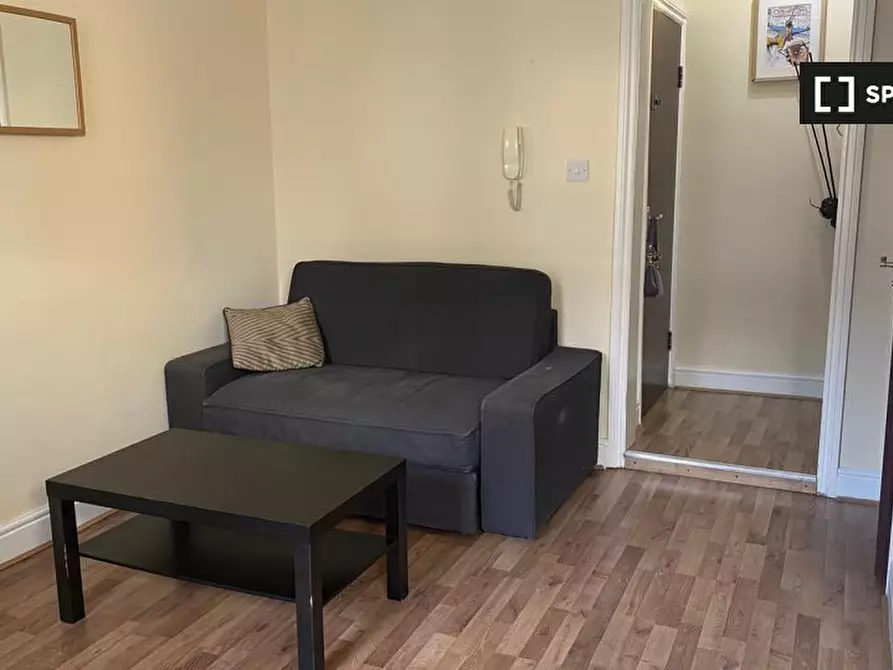 Immagine 3 di Appartamento in affitto  in Pratt St a Camden Town