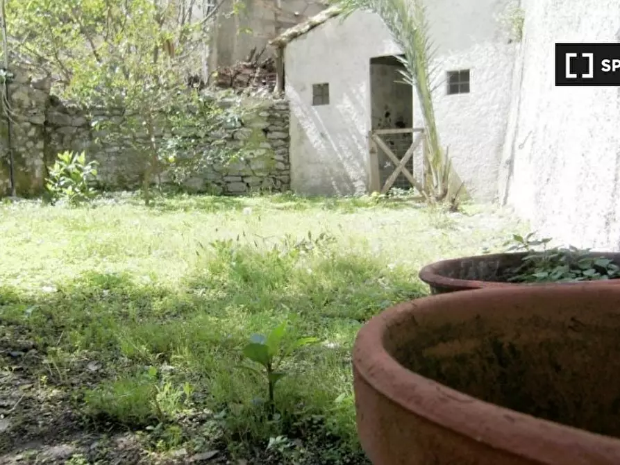 Immagine 4 di Camera condivisa in affitto  in Via Venezia a Genova