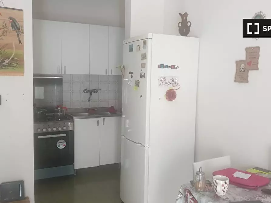 Immagine 2 di Camera condivisa in affitto  in Via Luca della Robbia a Bologna