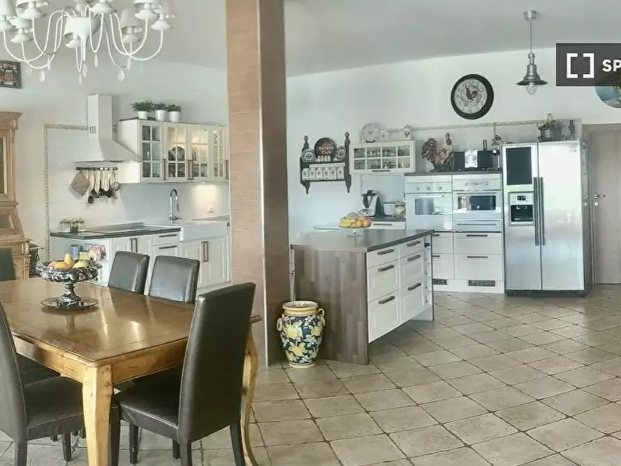 Immagine 16 di Appartamento in affitto  in Via Codette a Roma