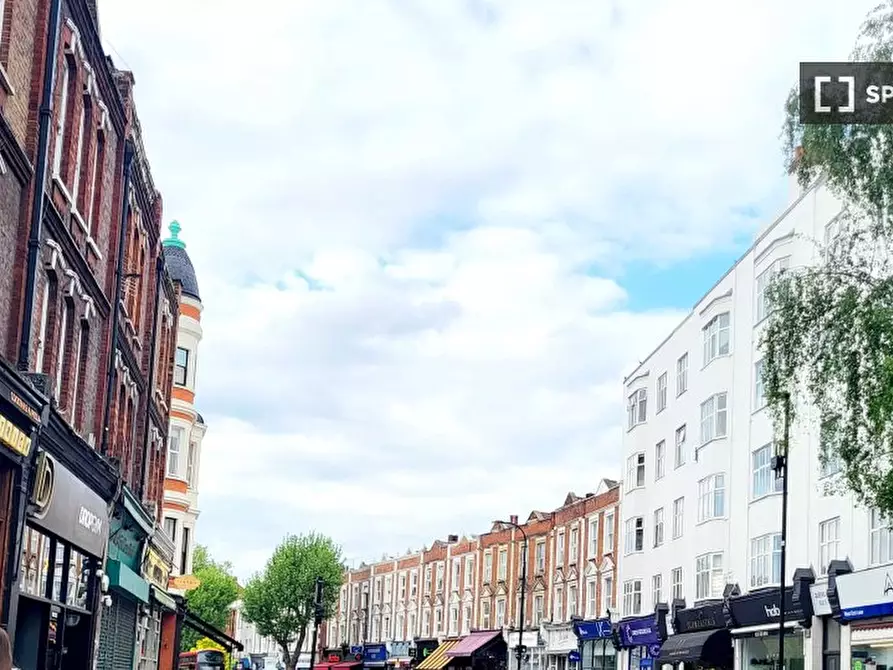 Immagine 5 di Appartamento in affitto  in Narcissus Rd a Camden Town