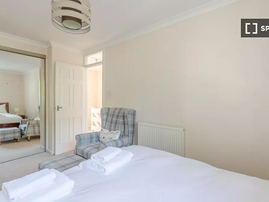 Immagine 4 di Appartamento in affitto  in Arabella Dr a Wandsworth
