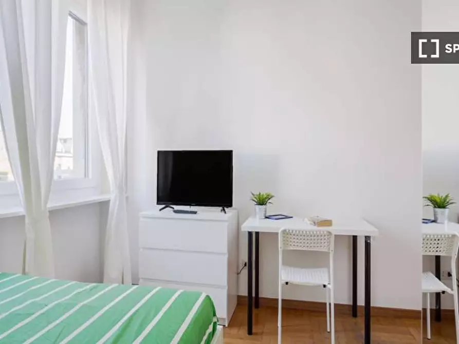 Immagine 3 di Camera condivisa in affitto  in Viale Tunisia a Milano