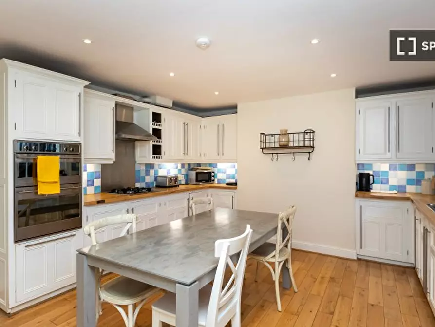 Immagine 2 di Appartamento in affitto  in Pelham St a Kensington