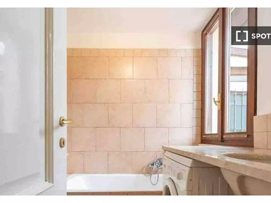 Immagine 2 di Appartamento in affitto  in Via Perugino a Milano