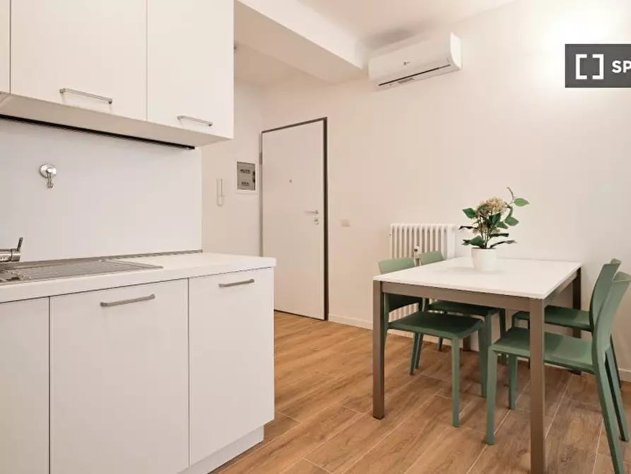 Immagine 5 di Appartamento in affitto  in Via Francesco Predabissi a Milano
