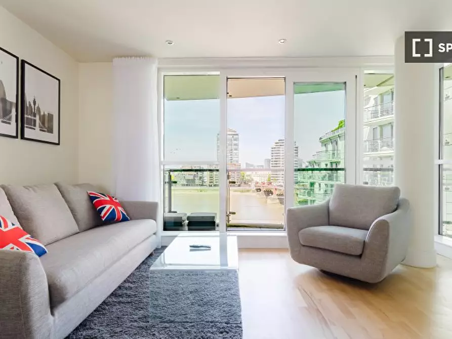 Immagine 5 di Appartamento in affitto  in Saint George Wharf a Lambeth
