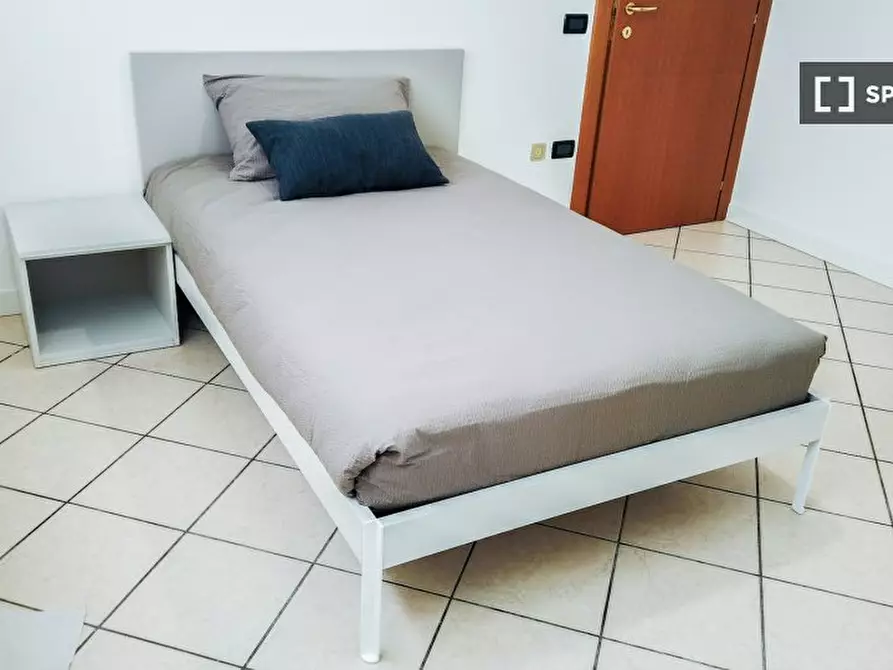 Immagine 3 di Camera condivisa in affitto  in Via Palermo a Trento