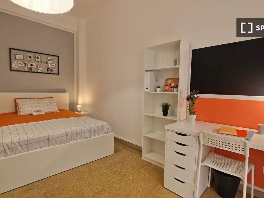 Immagine 3 di Camera condivisa in affitto  in Lungotevere di Pietra Papa a Roma