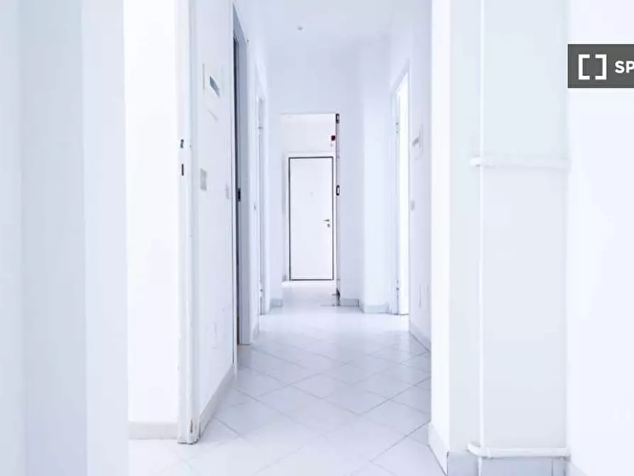 Immagine 10 di Camera condivisa in affitto  in Via Giovanni Pascoli a Milano