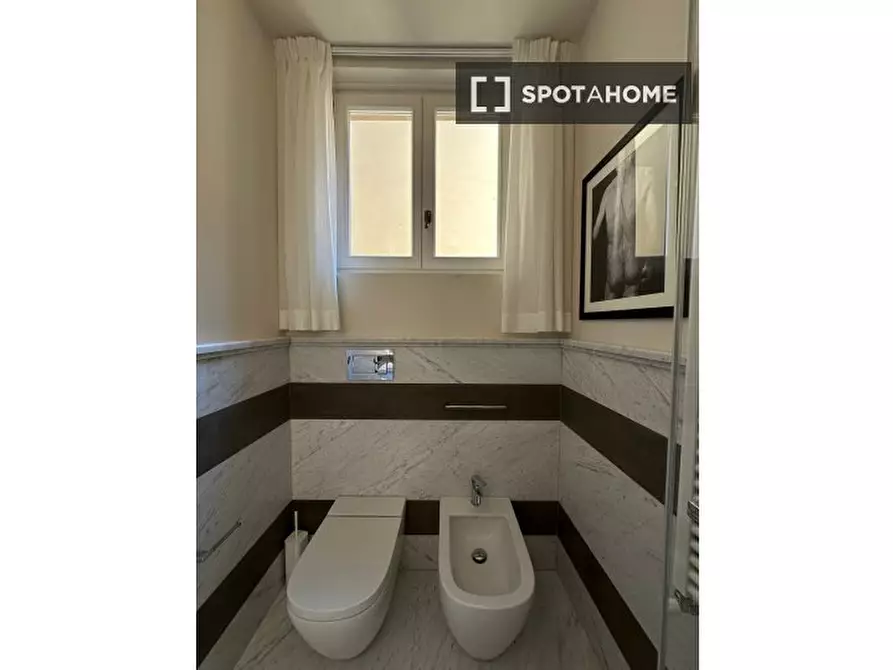 Immagine 10 di Ufficio in affitto  in Via dei Brunelleschi a Firenze