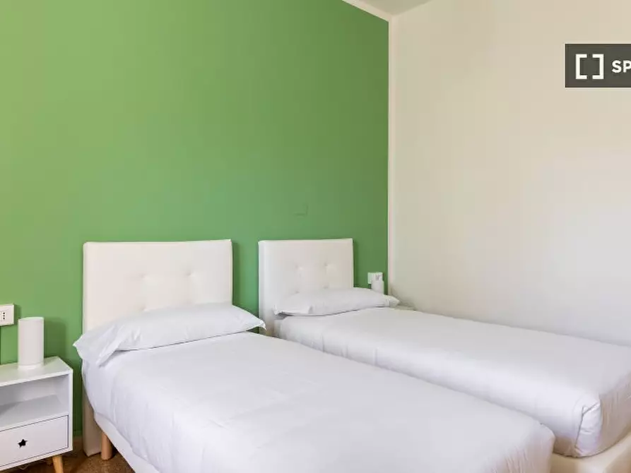 Immagine 19 di Appartamento in affitto  in Via Genova a Bologna