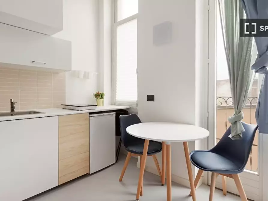 Immagine 8 di Ufficio in affitto  in Corso Magenta a Milano