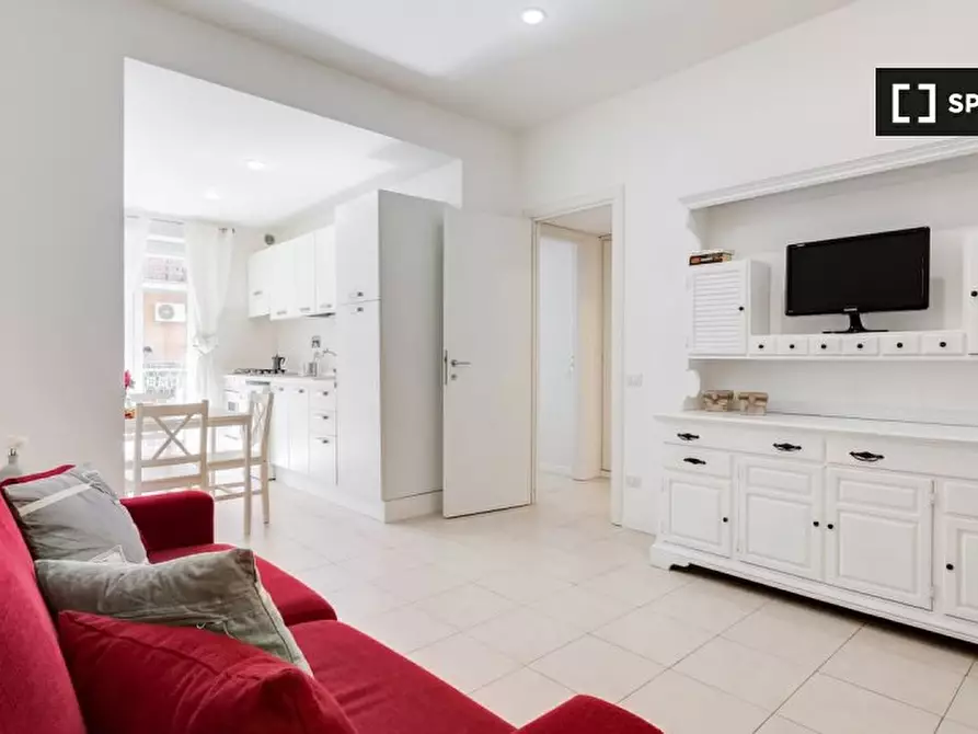 Immagine 3 di Ufficio in affitto  in Via Gualtiero Serafino a Roma