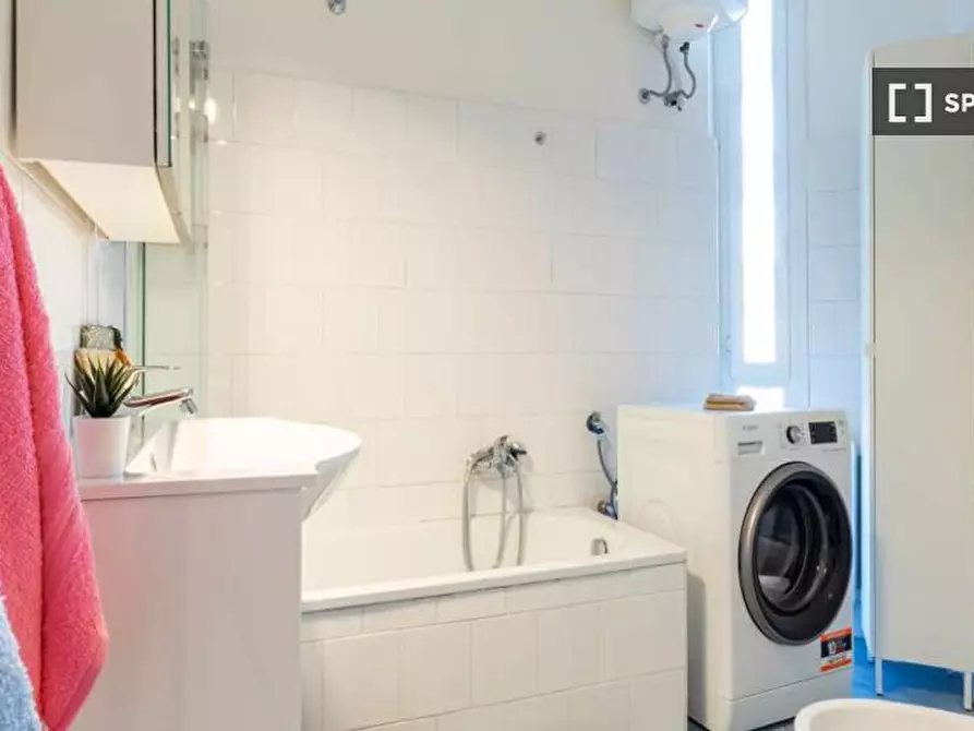 Immagine 8 di Camera condivisa in affitto  in Viale Etiopia a Roma