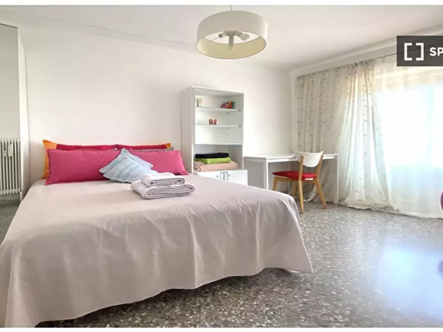 Immagine 1 di Camera condivisa in affitto  in Via Prenestina a Roma