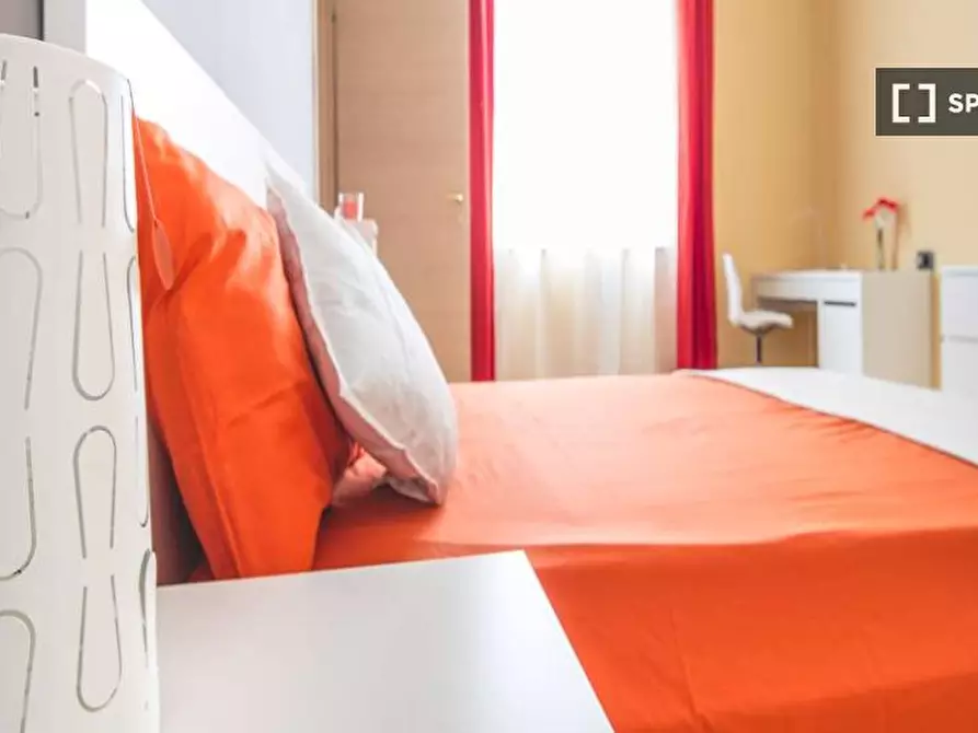 Immagine 4 di Camera condivisa in affitto  in Viale Monza a Milano