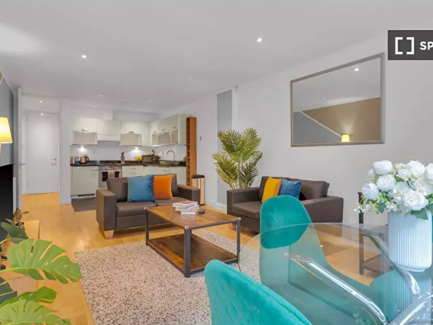 Immagine 3 di Appartamento in affitto  in Saffron Hill a Camden Town