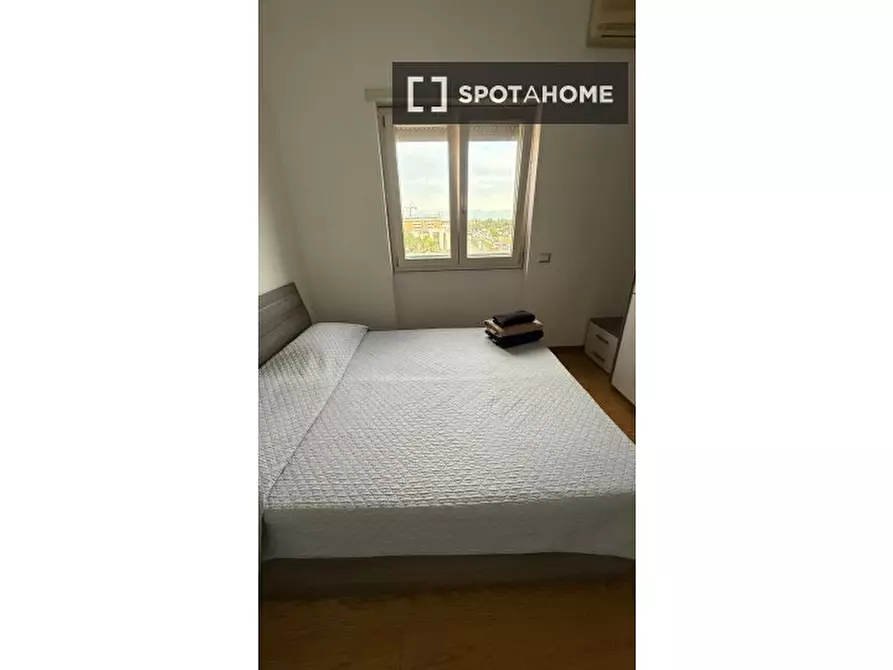 Immagine 3 di Camera condivisa in affitto  in V. Collatina a Roma