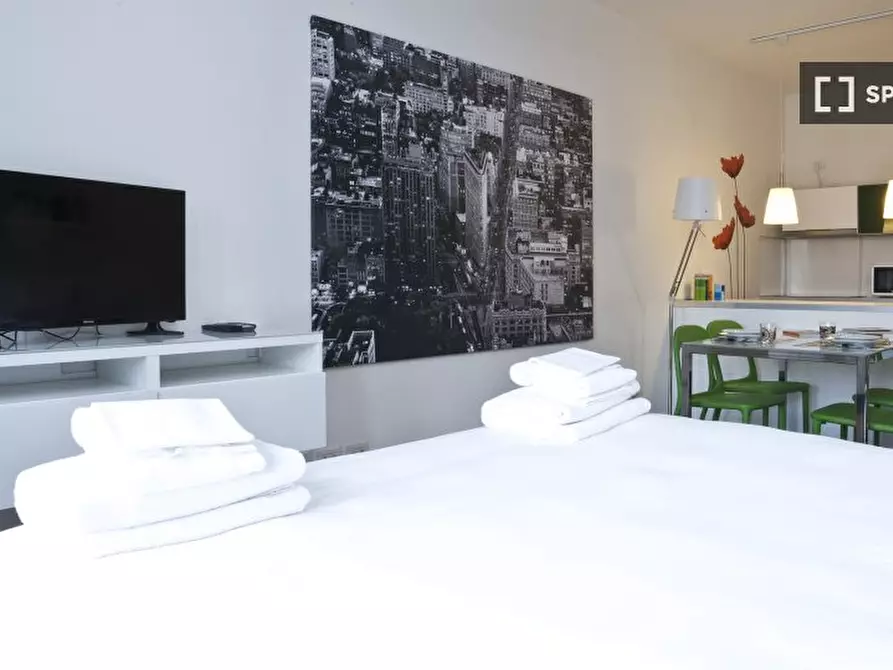 Immagine 4 di Appartamento in affitto  in Via Alzaia Naviglio Pavese a Milano