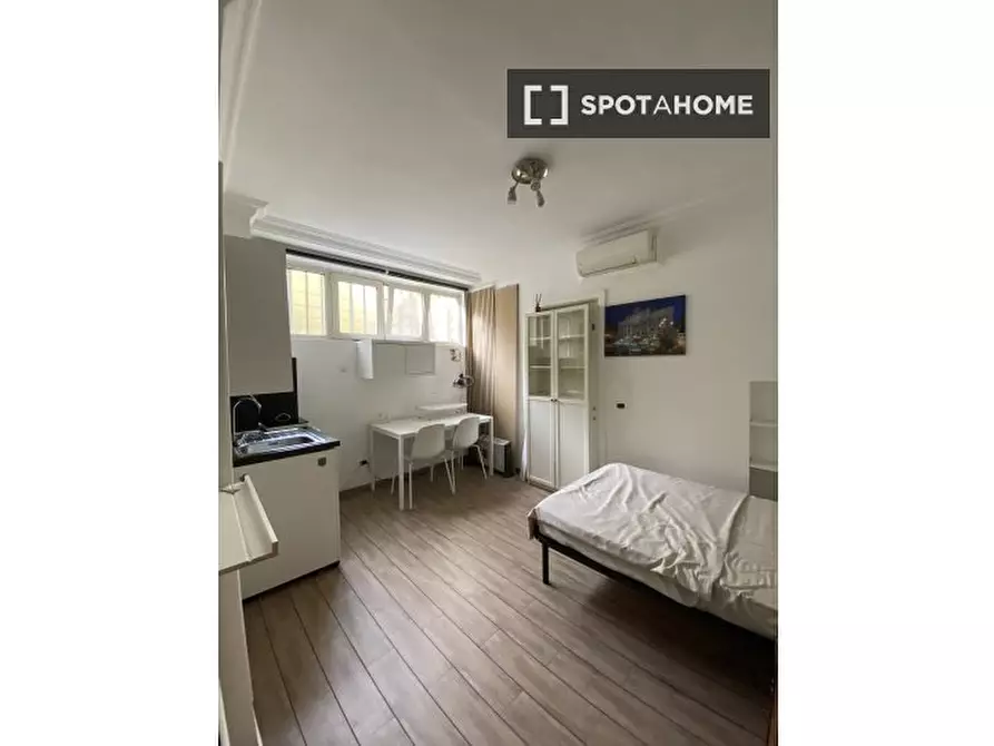 Immagine 3 di Appartamento in affitto  in Via Apuania a Roma