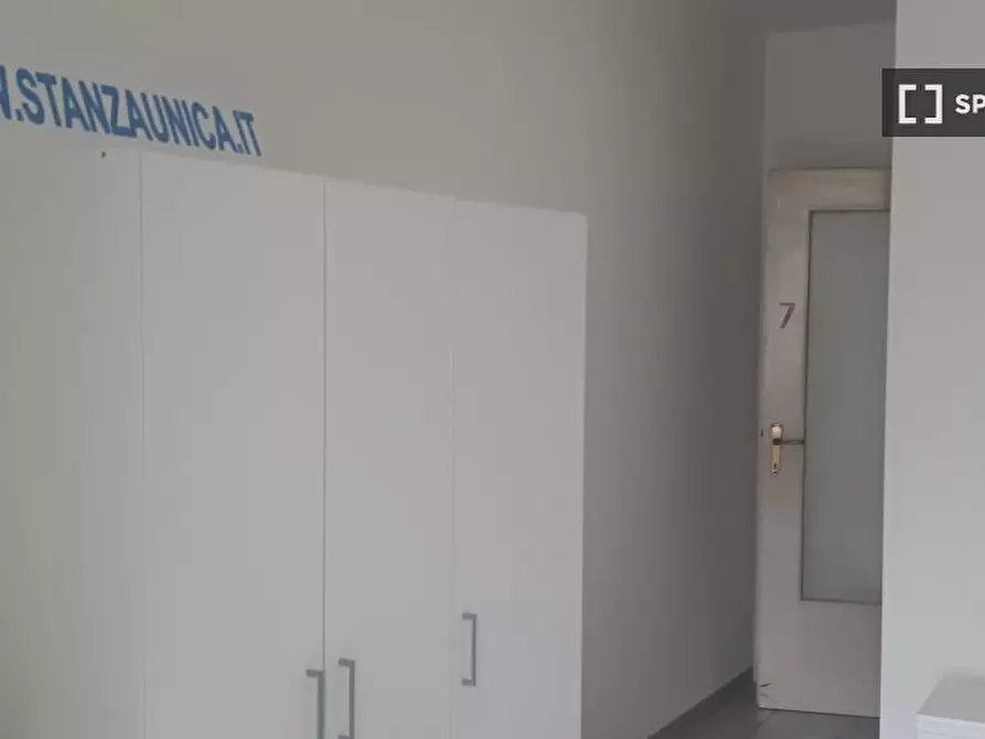 Immagine 2 di Camera condivisa in affitto  in C.so Vittorio Emanuele II a Torino