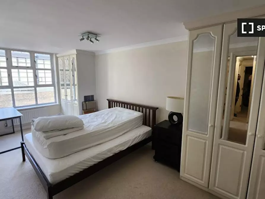 Immagine 9 di Appartamento in affitto  in Royal Westminster Lodge a 