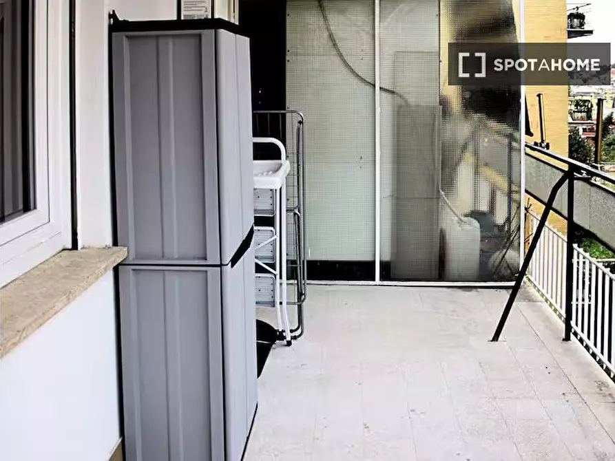 Immagine 12 di Appartamento in affitto  in Via Sisto IV a Roma