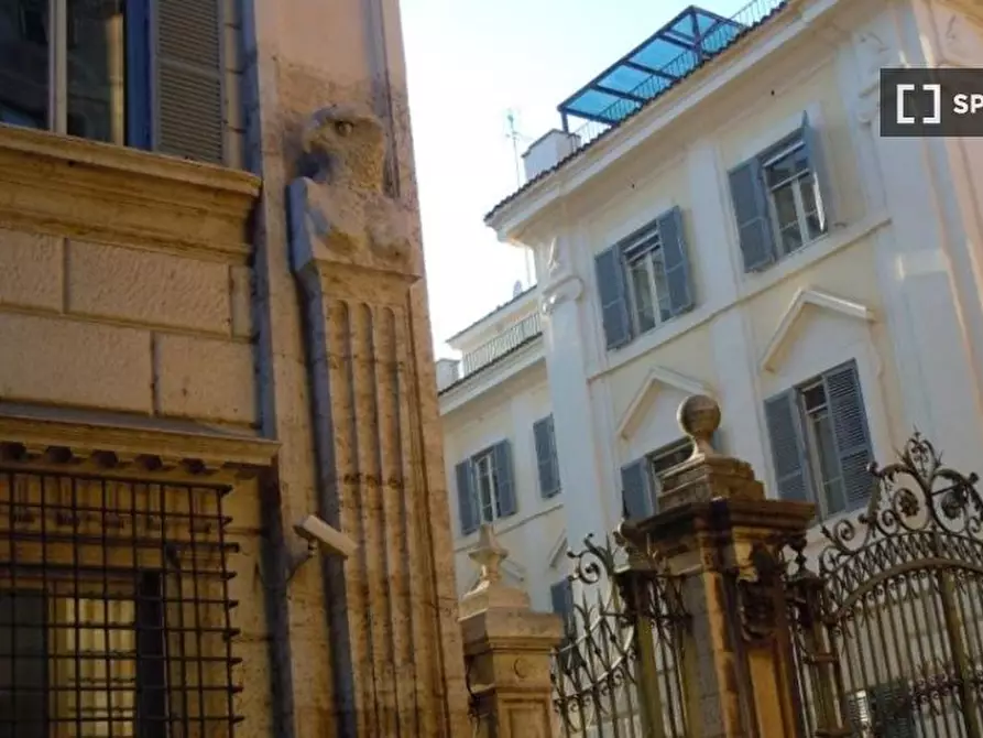 Immagine 1 di Appartamento in affitto  in Via Giulia a Roma