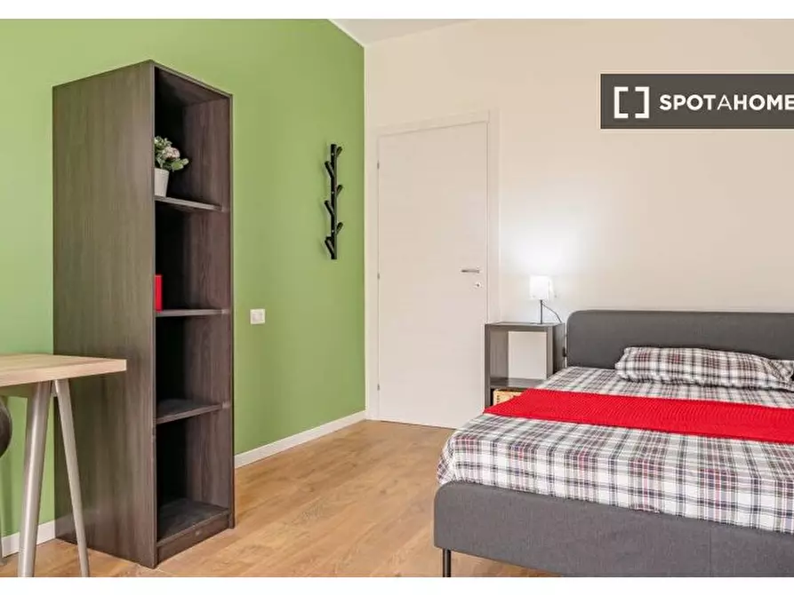 Immagine 3 di Camera condivisa in affitto  in Via G.B. Tiepolo a Cinisello Balsamo