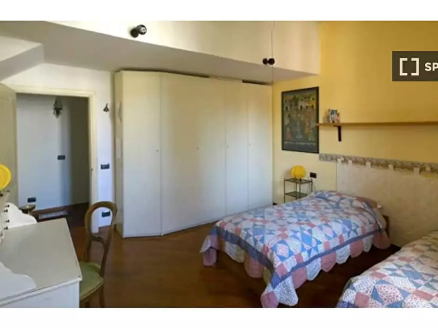 Immagine 14 di Camera condivisa in affitto  in Via del Lasca a Firenze