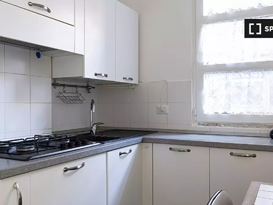 Immagine 14 di Appartamento in affitto  in Borgo Vittorio a Roma