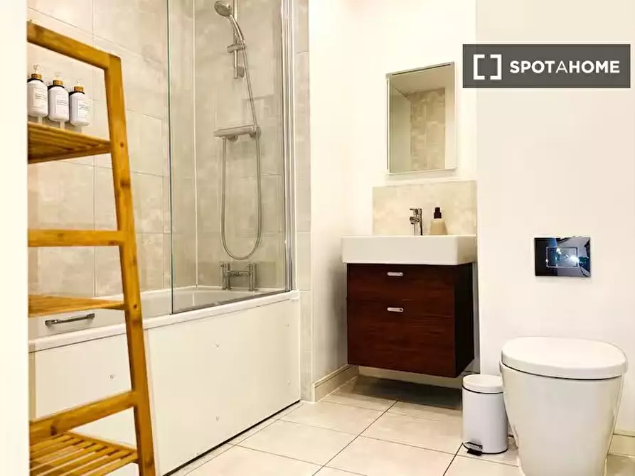 Immagine 12 di Appartamento in affitto  in Shearwater Dr a Brent