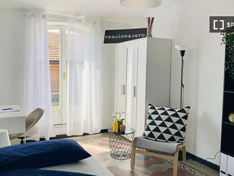 Immagine 3 di Camera condivisa in affitto  in Via Galliari n. a Torino