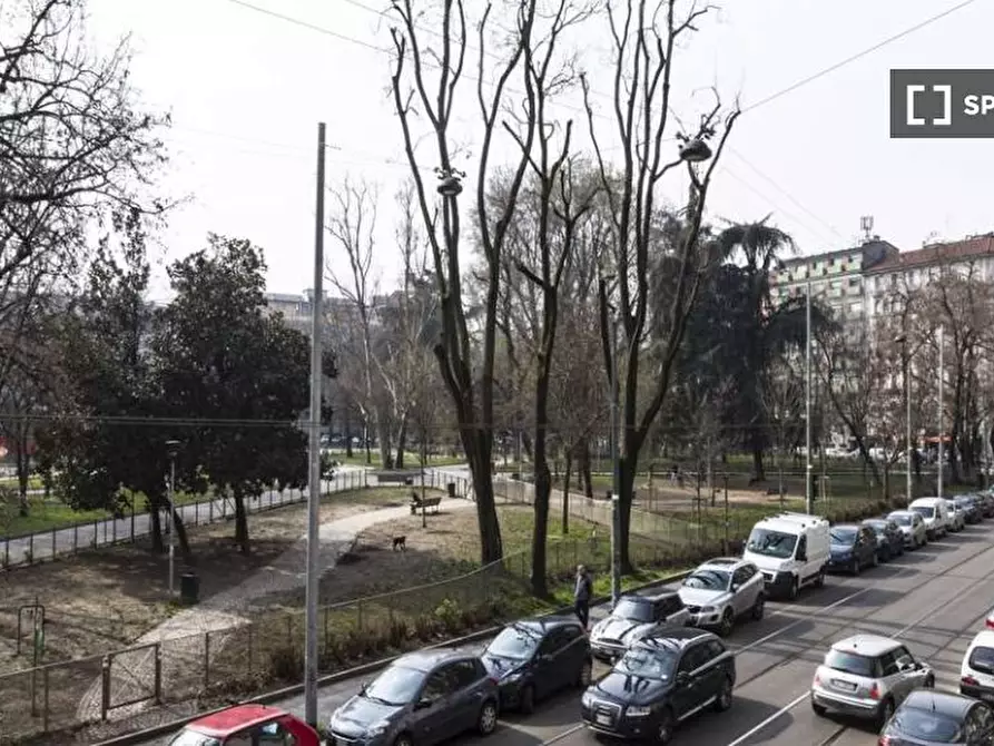 Immagine 15 di Camera condivisa in affitto  in Viale Coni Zugna a Milano