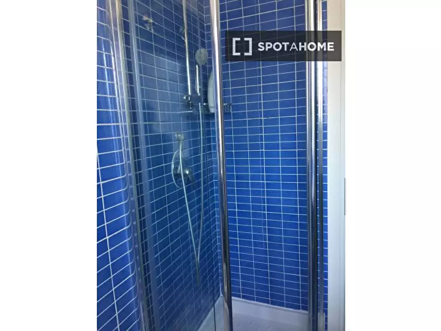 Immagine 10 di Camera condivisa in affitto  in Via di Bravetta a Roma