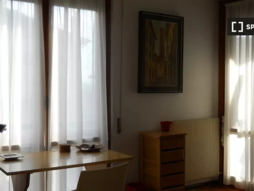 Immagine 3 di Camera condivisa in affitto  in Via del Beato Egidio a Perugia