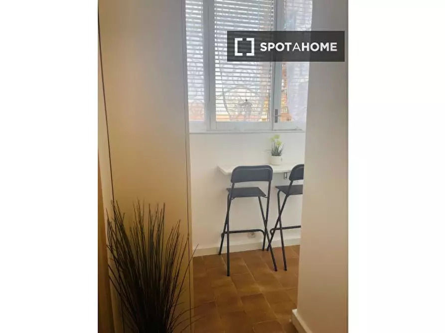 Immagine 3 di Camera condivisa in affitto  in Via Tristano Calco a Milano