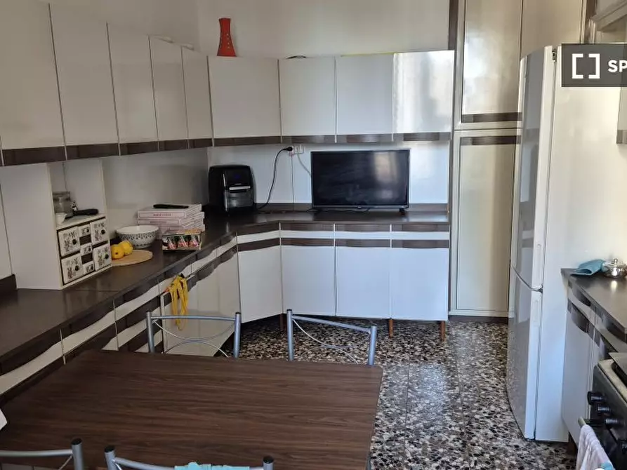 Immagine 10 di Camera condivisa in affitto  in Via Francesco de Sanctis a Milano