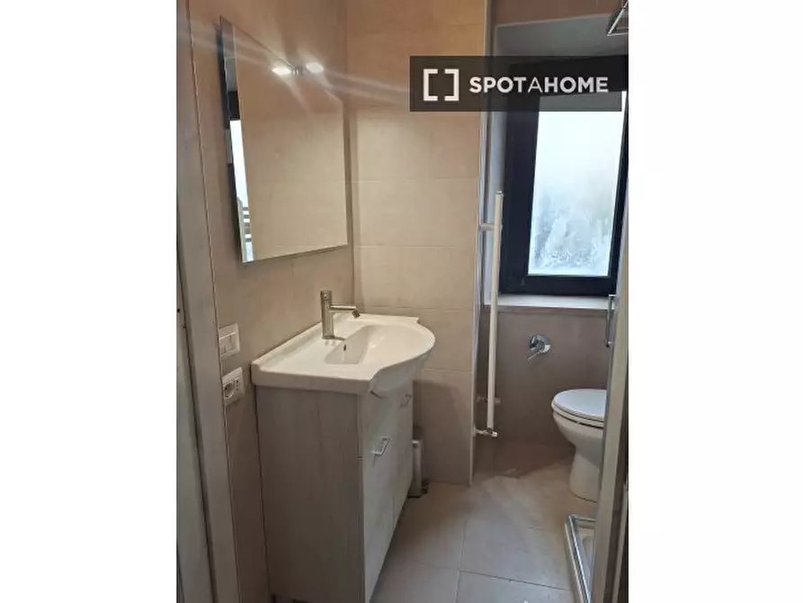 Immagine 8 di Camera condivisa in affitto  in Via Giacomo di Mino a Siena