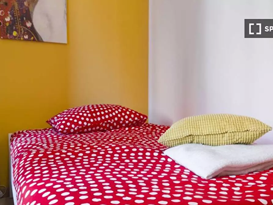 Immagine 1 di Camera condivisa in affitto  in Via Salvatore Barzilai a Milano